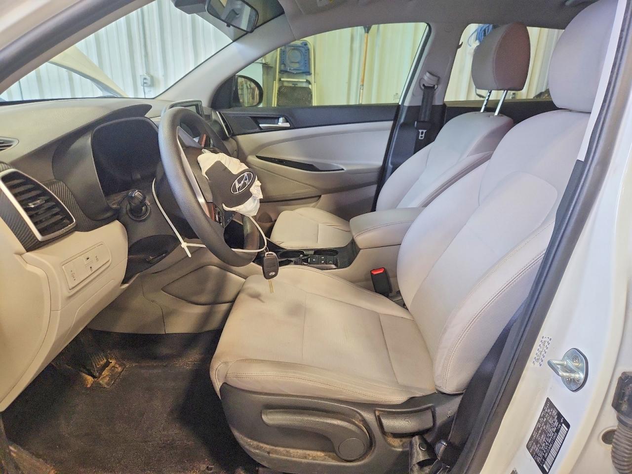 2020 HYUNDAI TUCSON SE photo 7