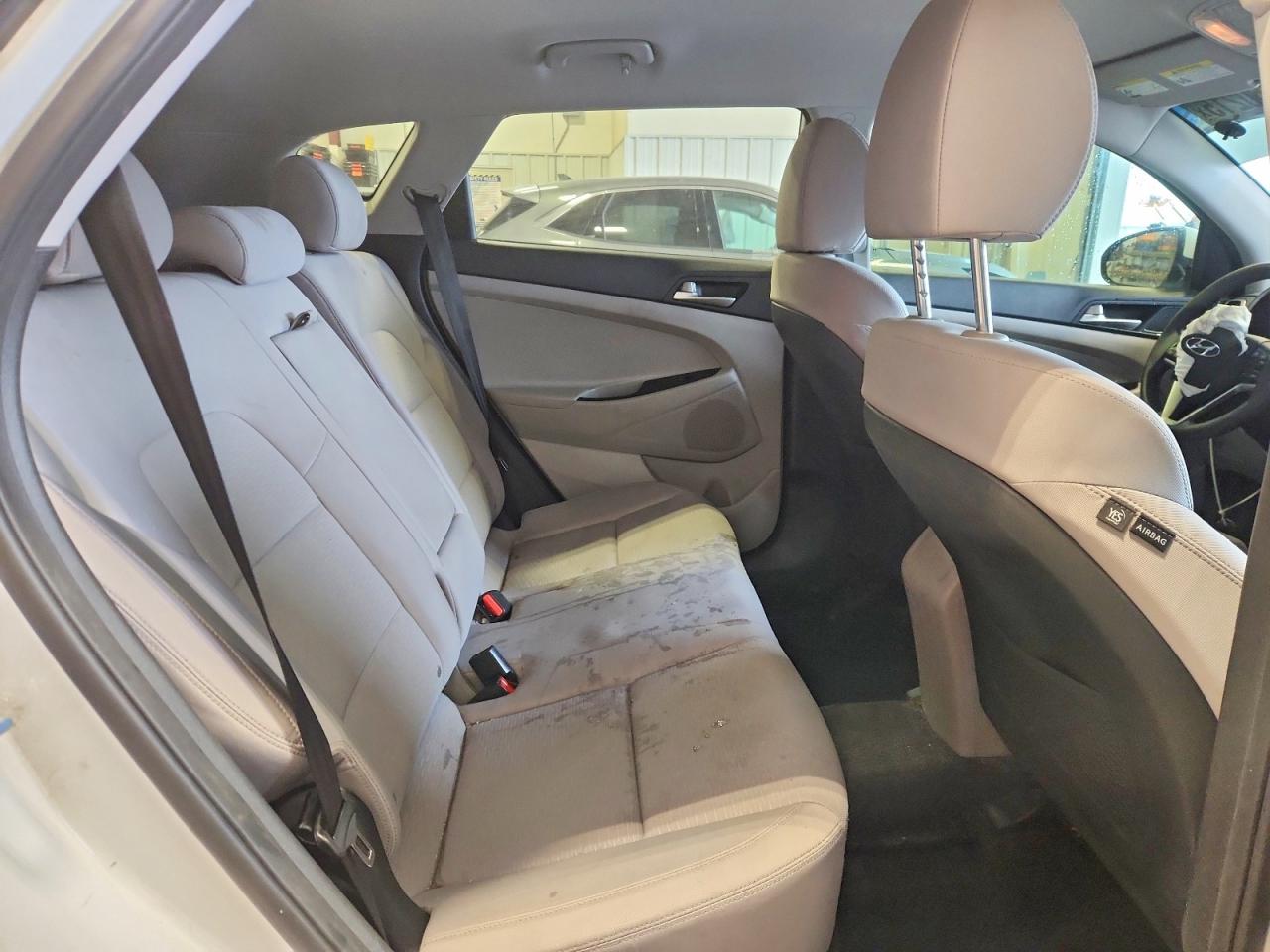 2020 HYUNDAI TUCSON SE photo 11