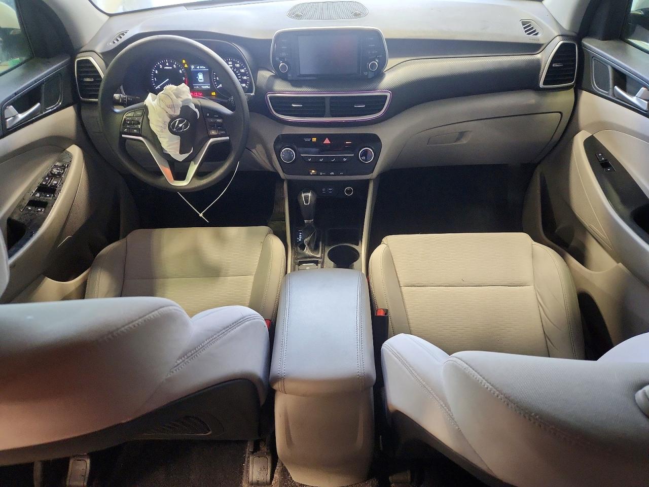 2020 HYUNDAI TUCSON SE photo 8