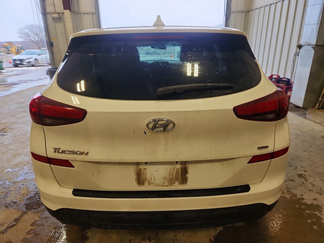 2020 HYUNDAI TUCSON SE photo 6