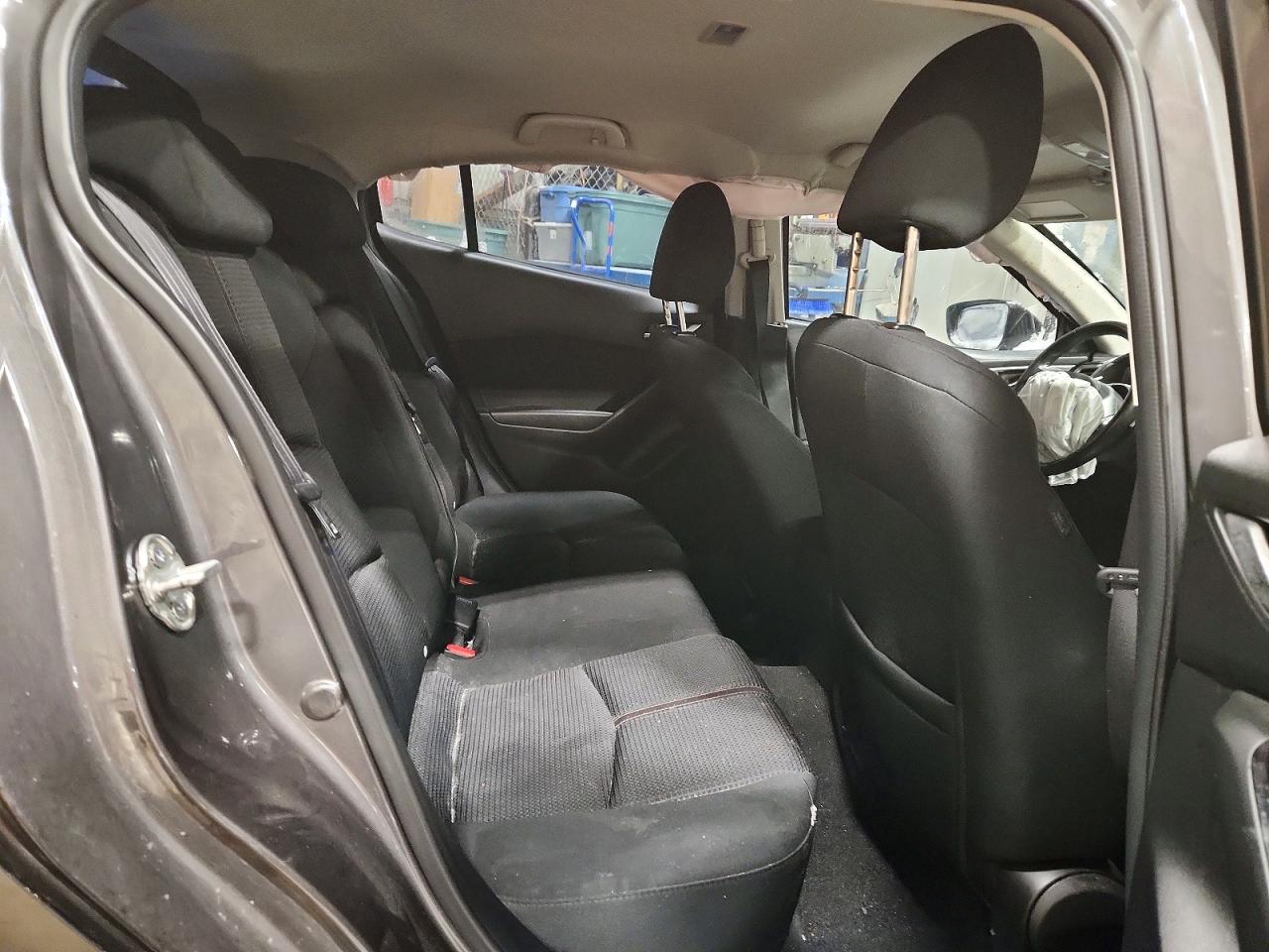 2018 MAZDA 3 TOURING photo 10