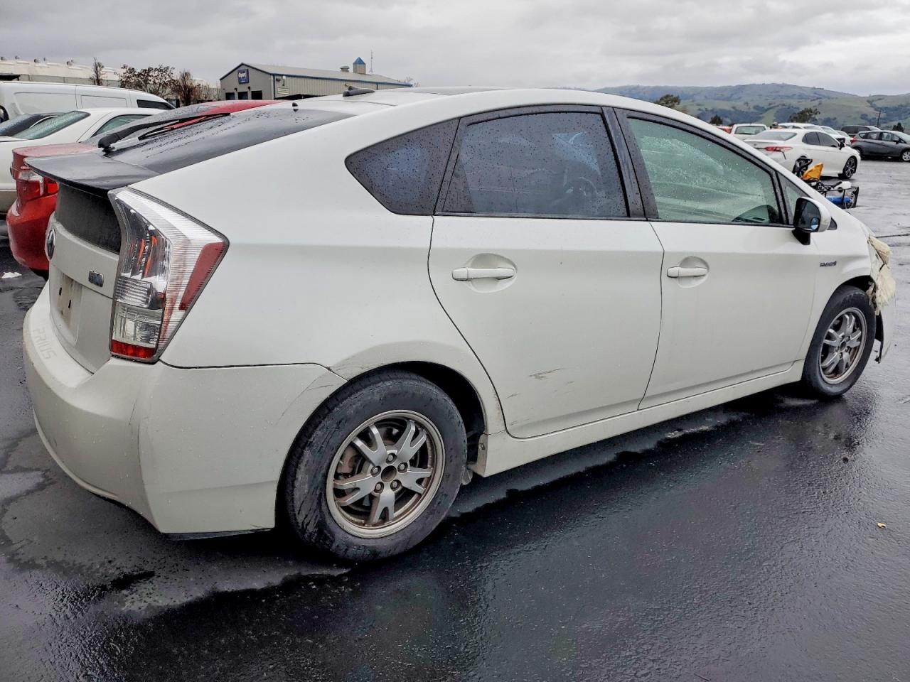 2010 TOYOTA PRIUS photo 3