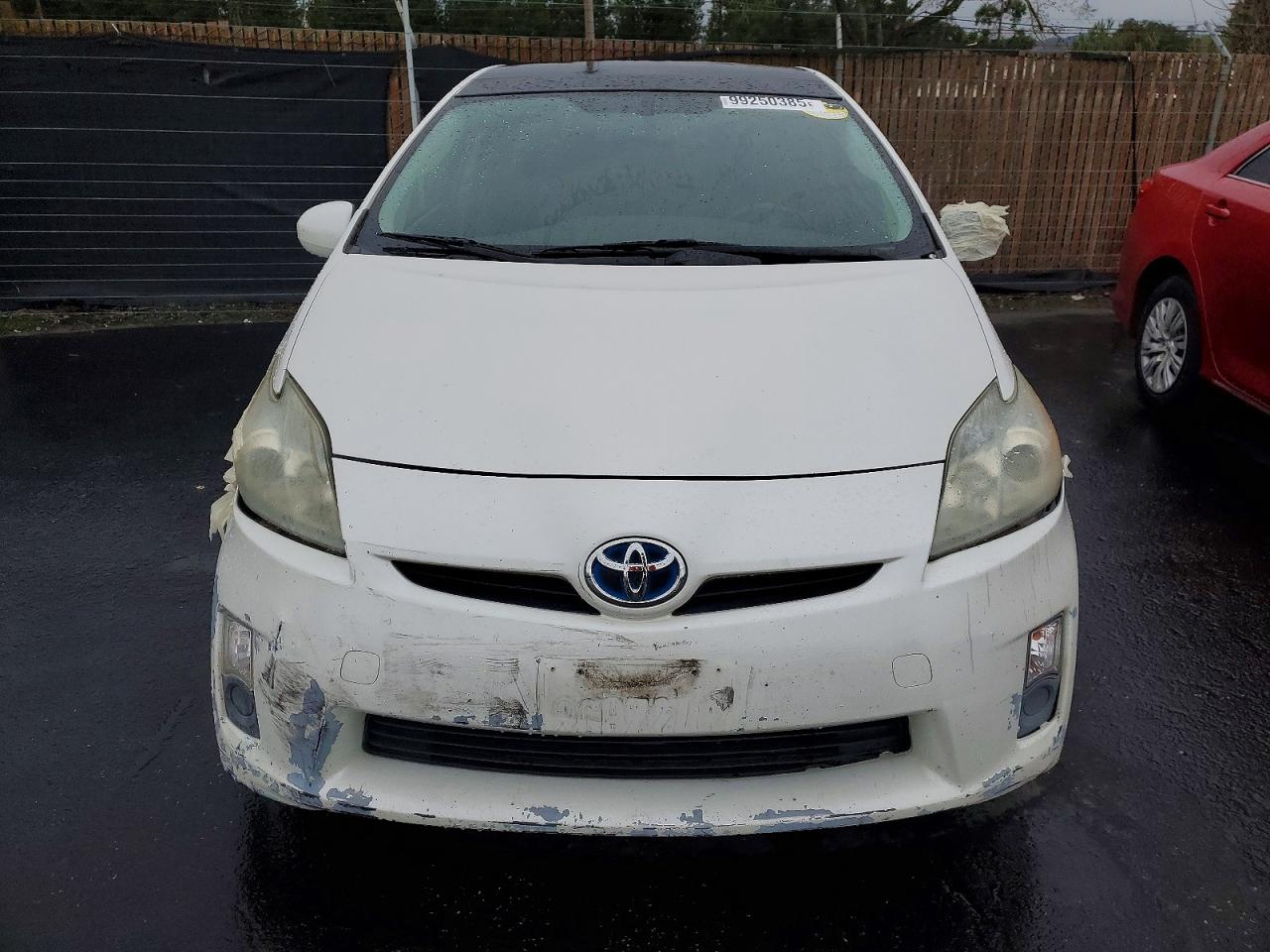 2010 TOYOTA PRIUS photo 5