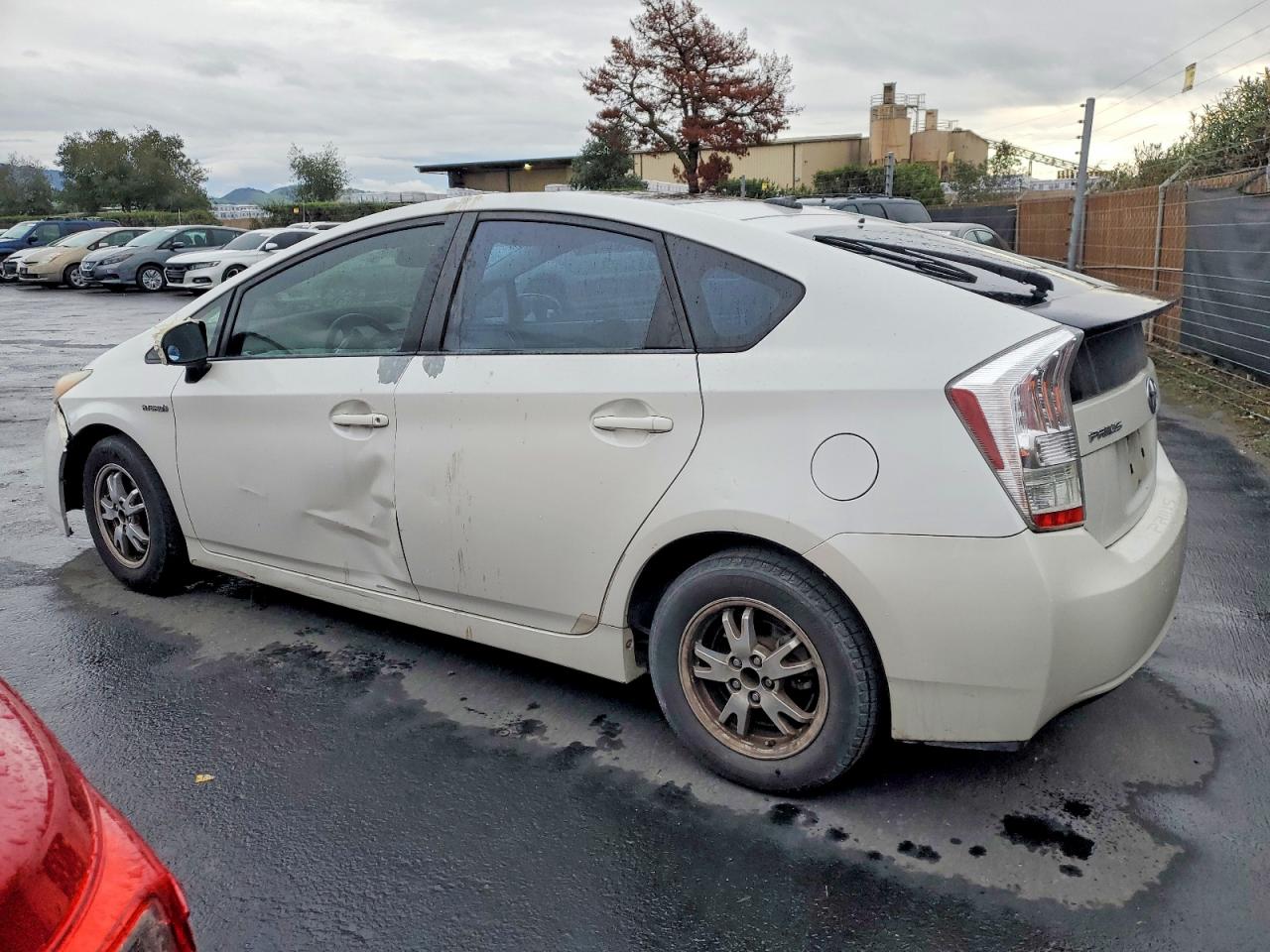2010 TOYOTA PRIUS photo 2