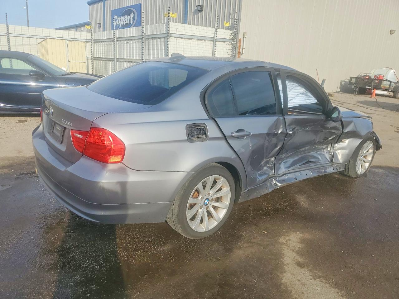 2011 BMW 328 XI SULEV photo 3