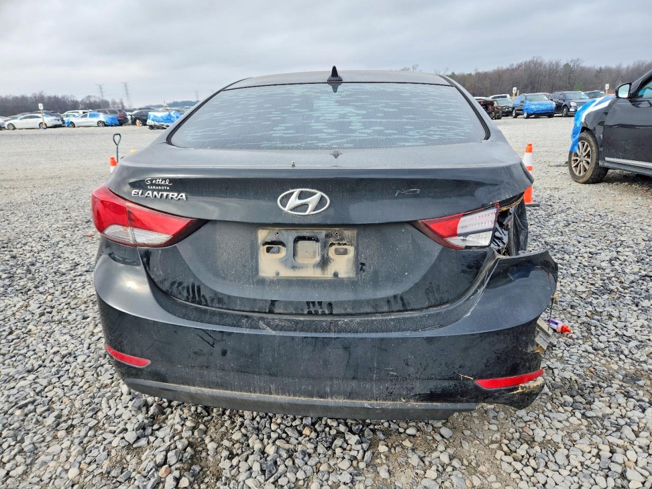 2015 HYUNDAI ELANTRA SE photo 6