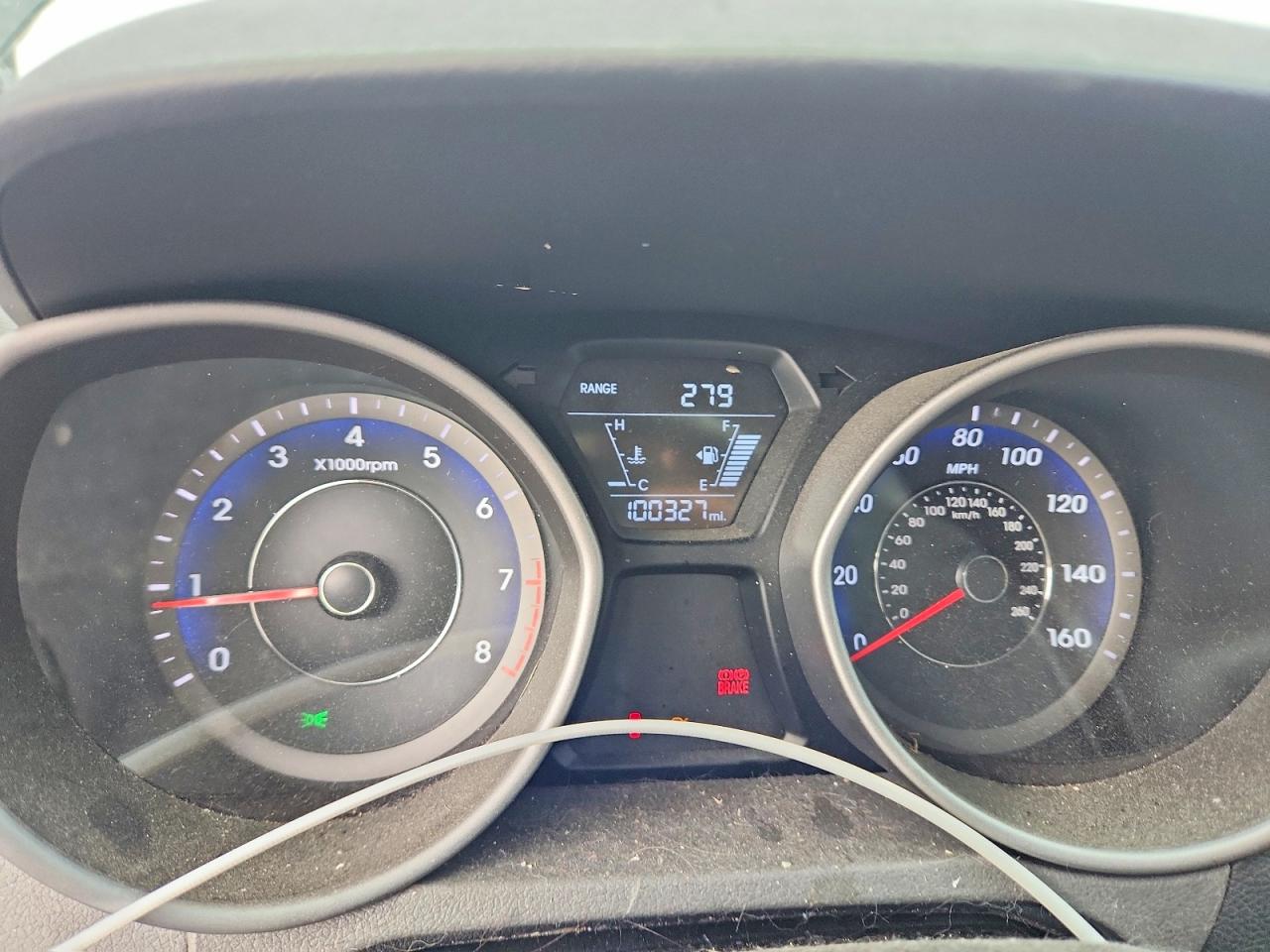 2015 HYUNDAI ELANTRA SE photo 9