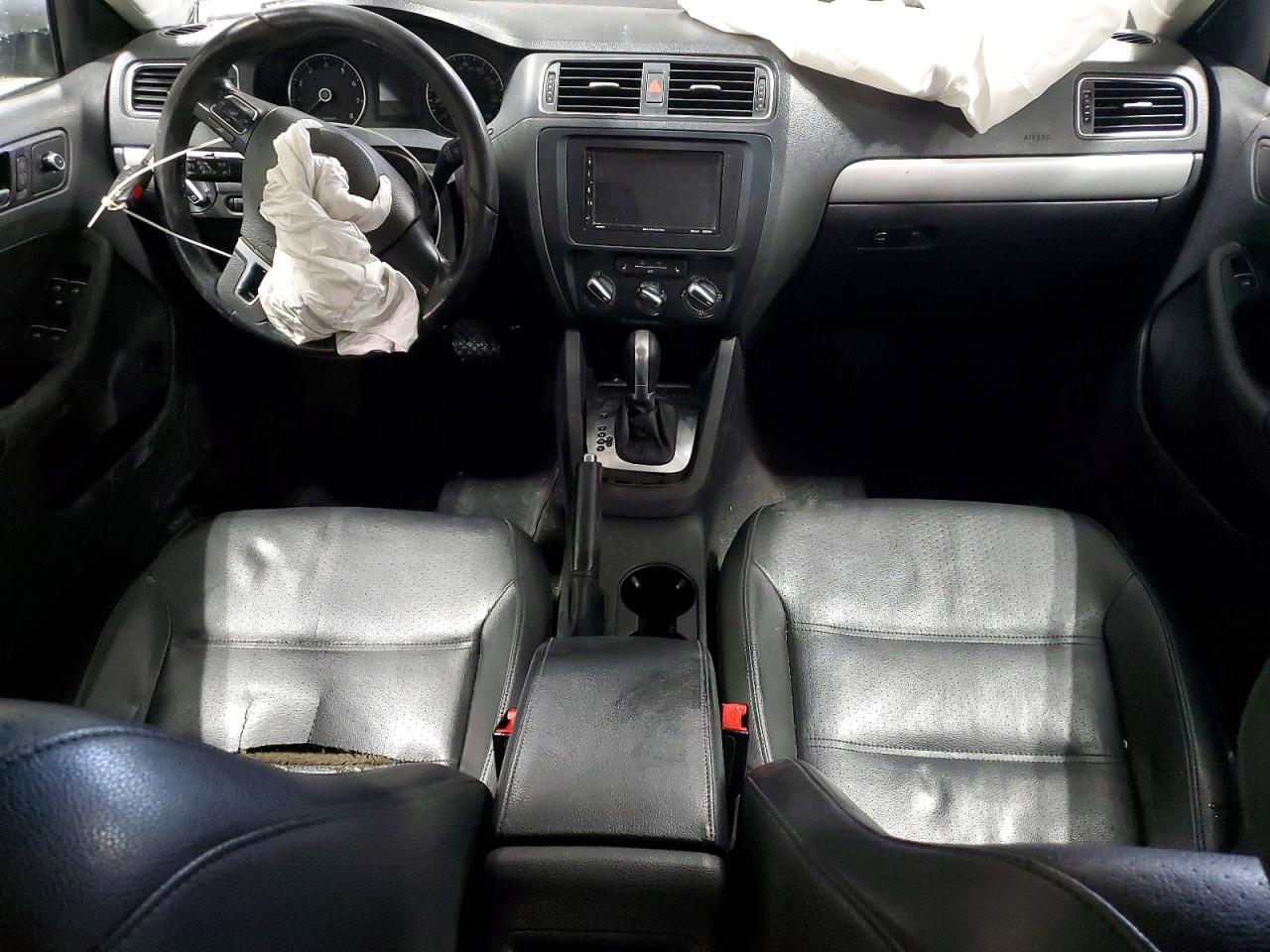 2013 VOLKSWAGEN JETTA SE photo 22