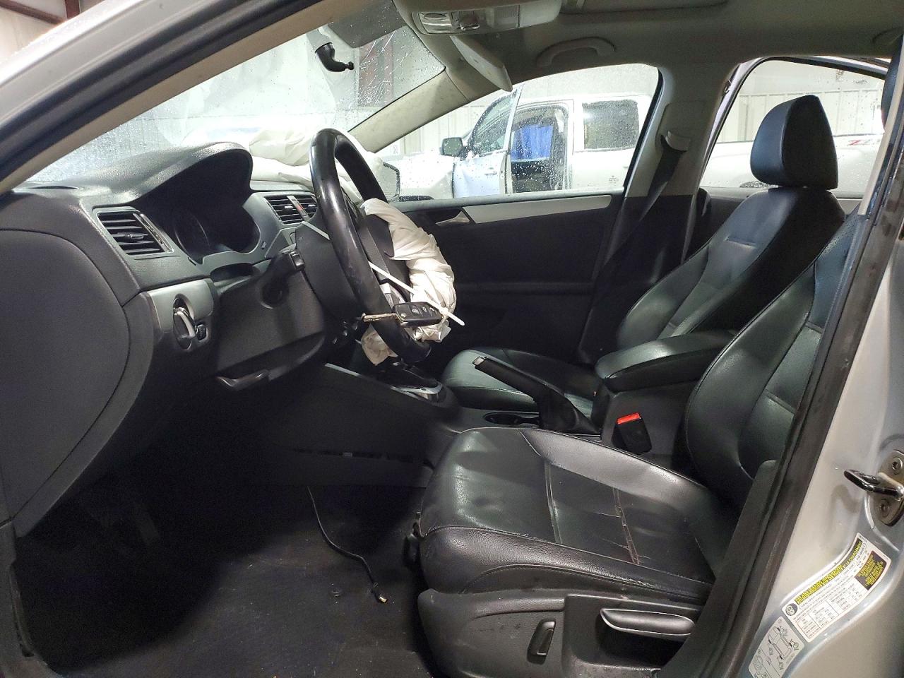 2013 VOLKSWAGEN JETTA SE photo 19