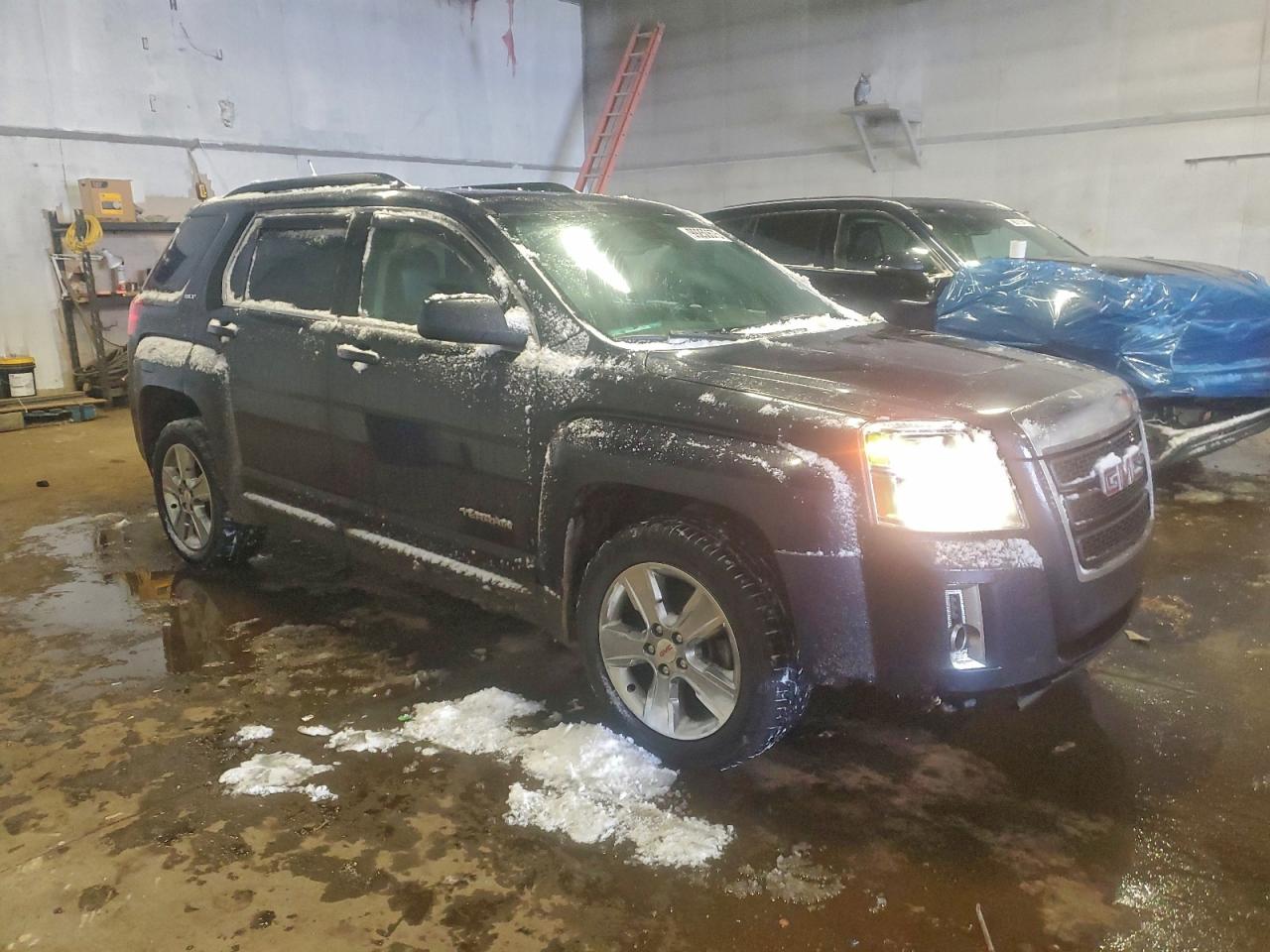 2015 GMC TERRAIN SLT photo 4