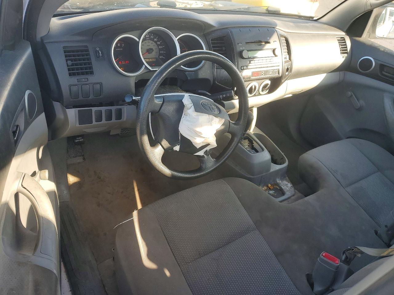2006 TOYOTA TACOMA photo 8