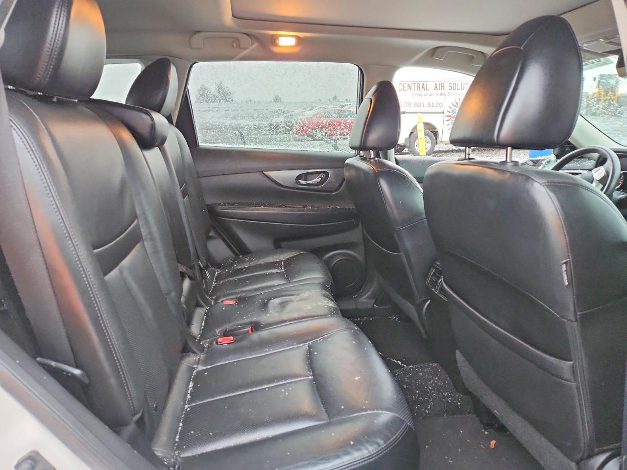 2014 NISSAN ROGUE S photo 11