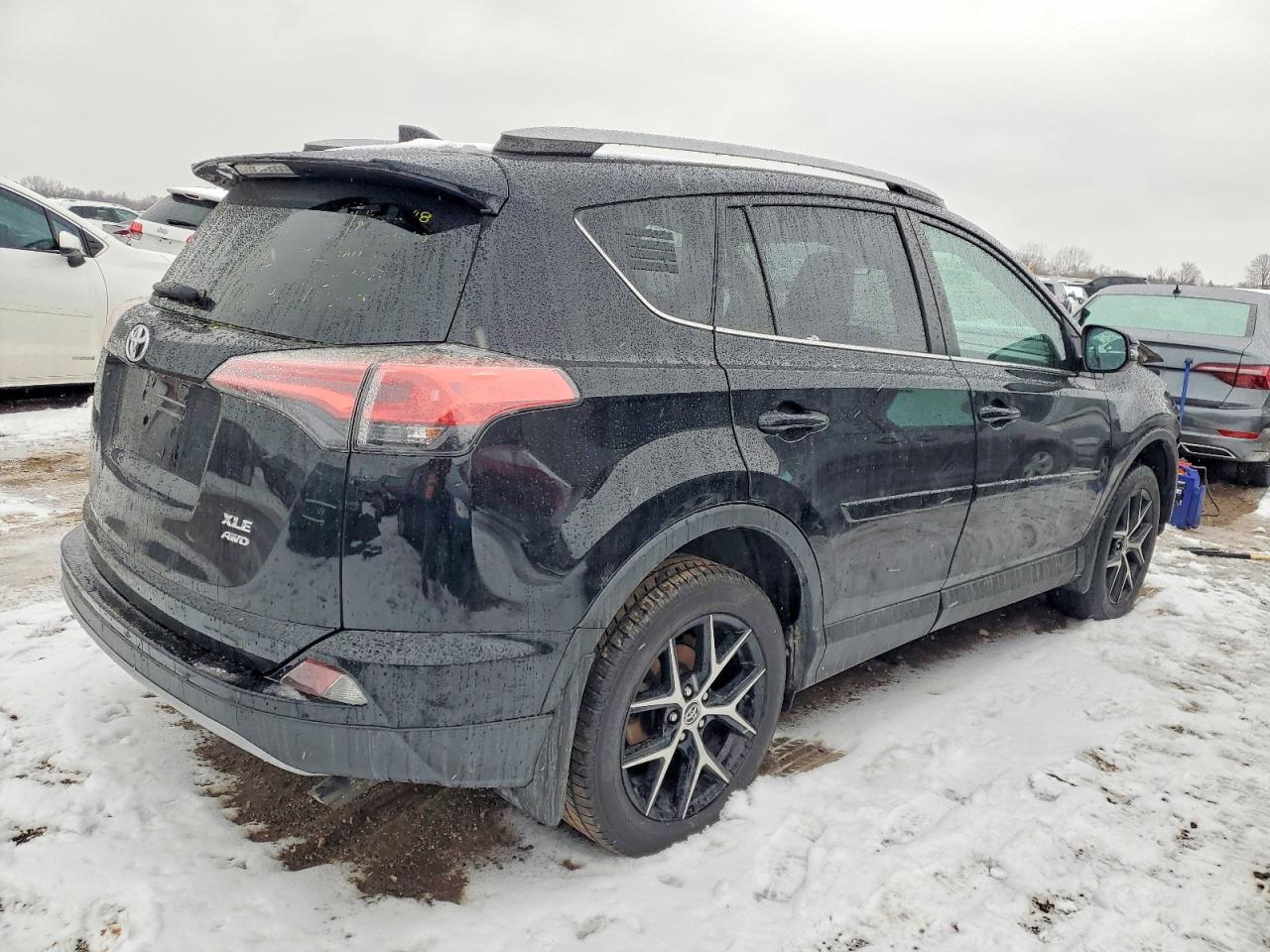 2018 TOYOTA RAV4 ADVENTURE photo 3