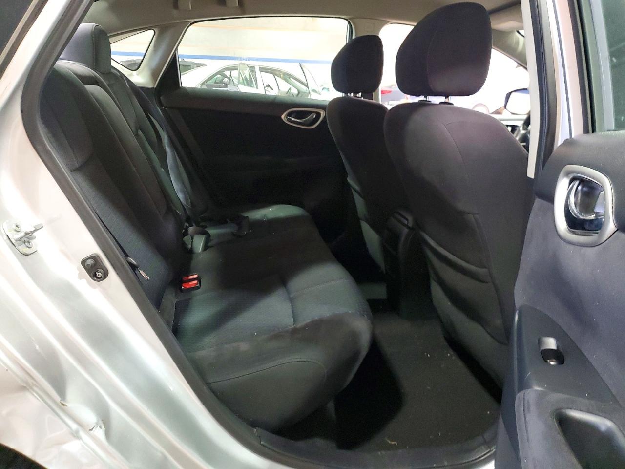2015 NISSAN SENTRA S photo 10