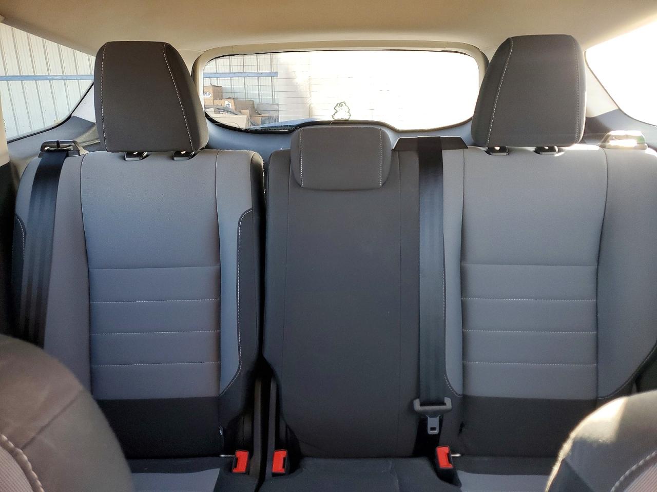 2017 FORD ESCAPE S photo 10
