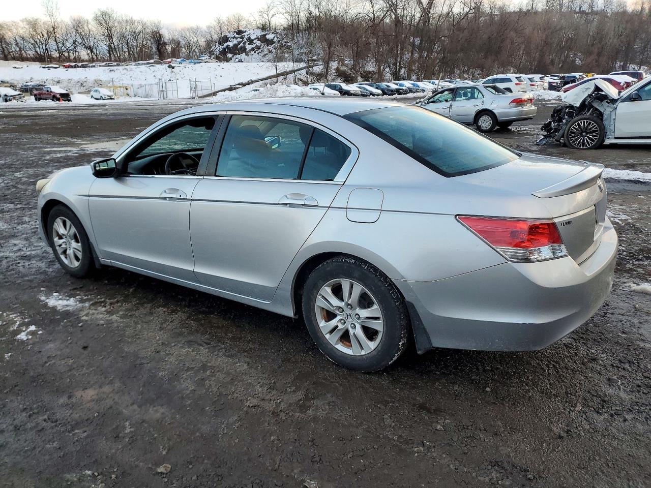 2010 HONDA ACCORD LXP photo 2