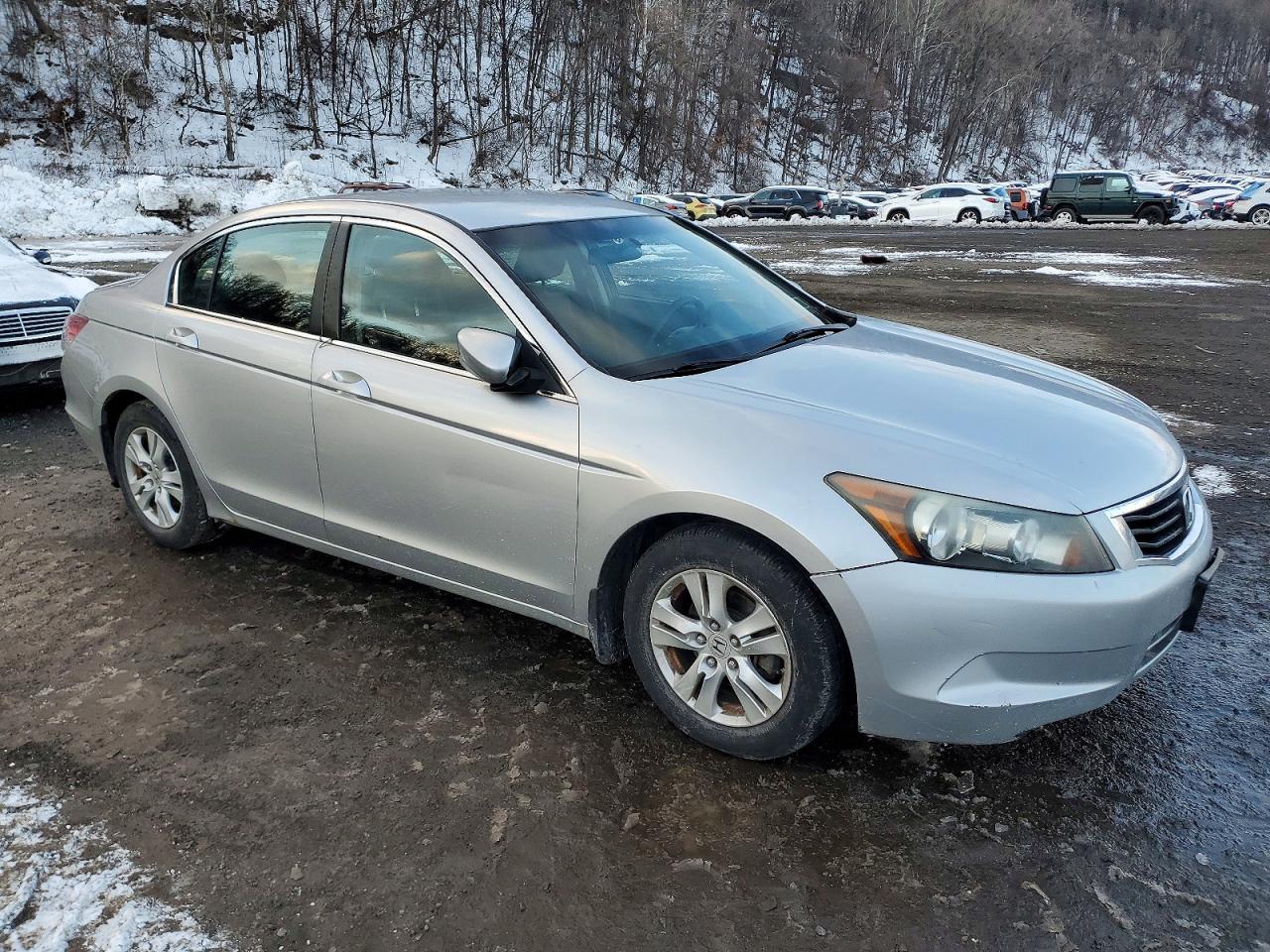 2010 HONDA ACCORD LXP photo 4