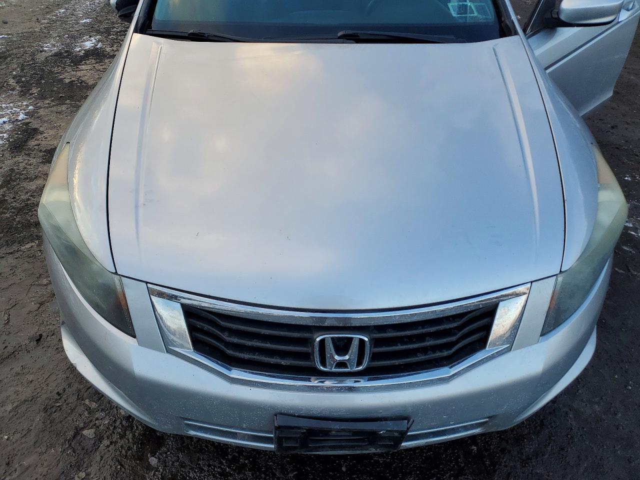 2010 HONDA ACCORD LXP photo 11