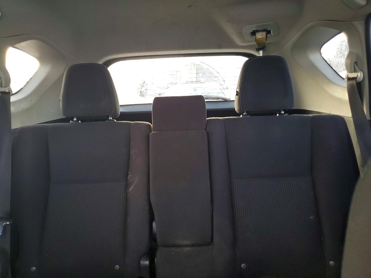 2015 TOYOTA RAV4 XLE photo 10