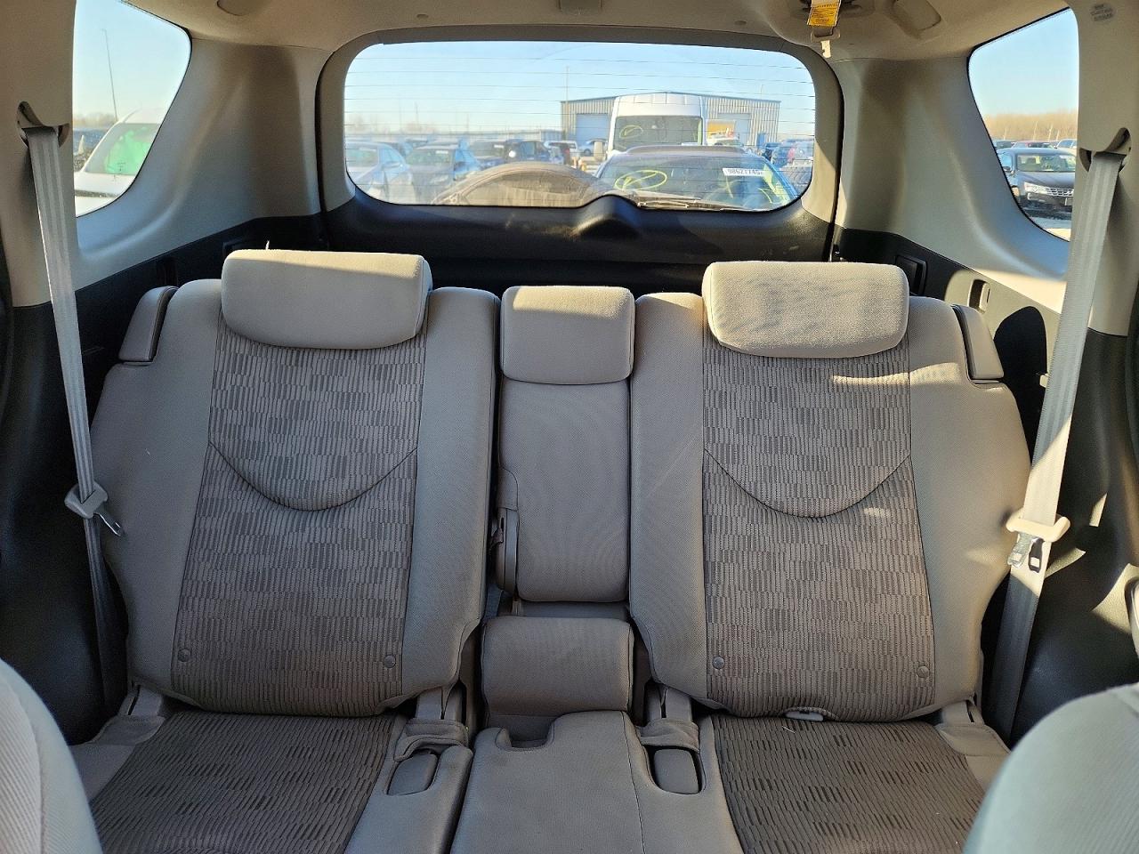 2011 TOYOTA RAV4 photo 10