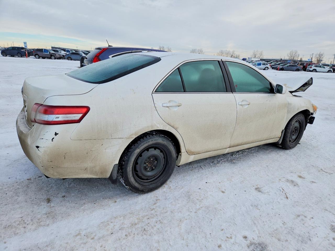 2010 TOYOTA CAMRY BASE photo 3