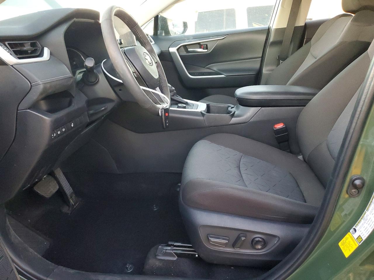 2024 TOYOTA RAV4 WOODLAND EDITION photo 7