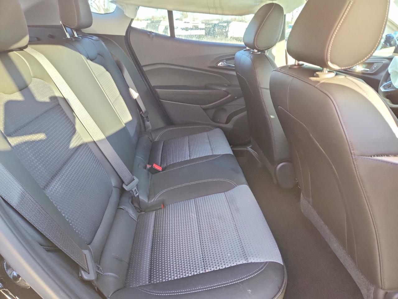2025 CHEVROLET TRAX 1LT photo 31