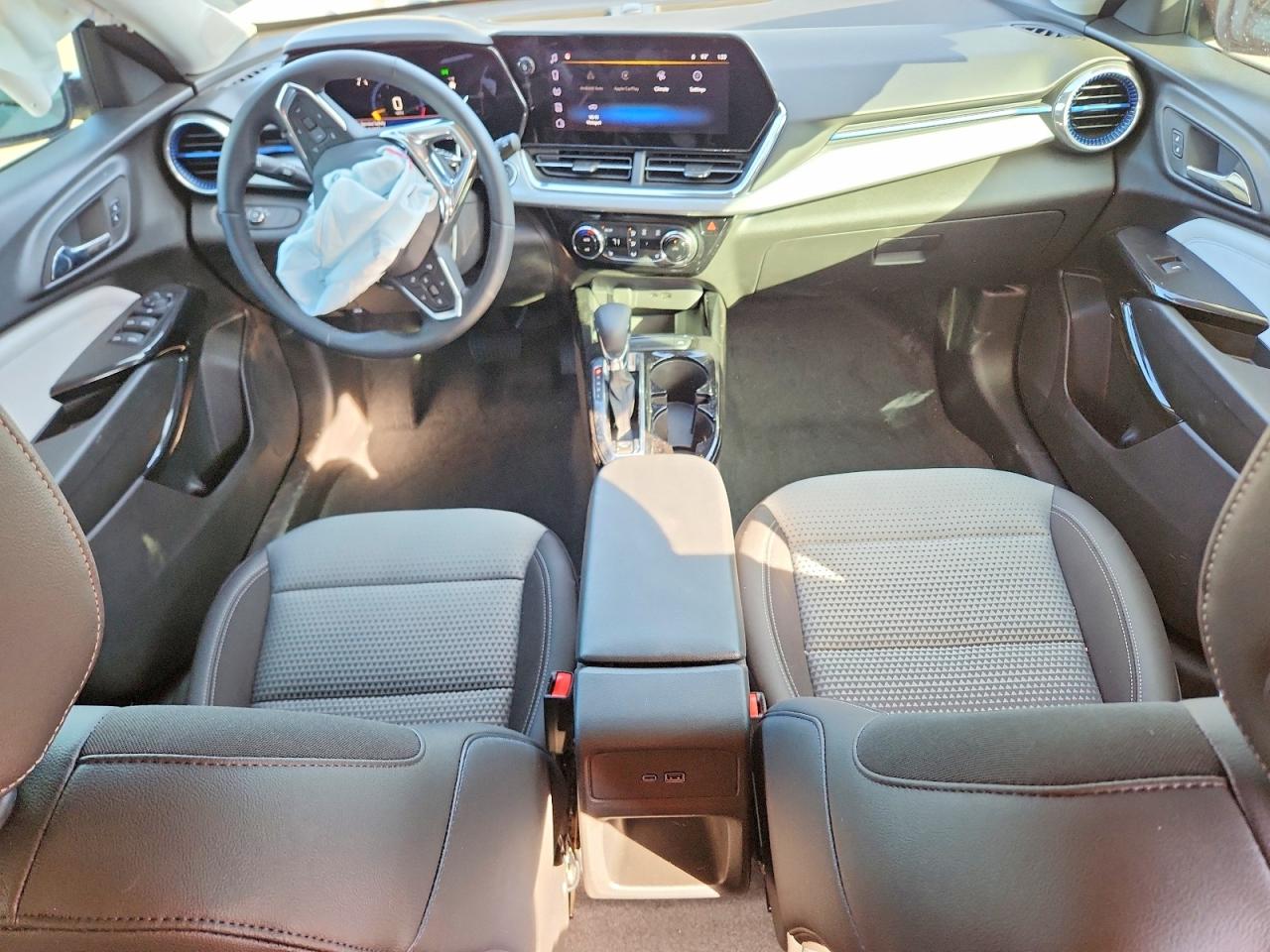 2025 CHEVROLET TRAX 1LT photo 22