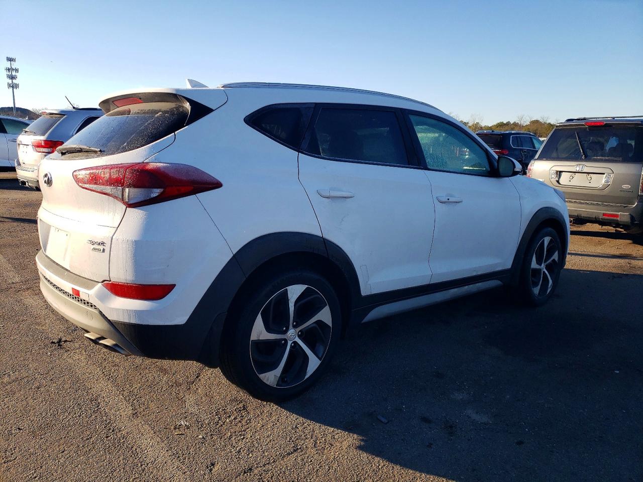 2018 HYUNDAI TUCSON SPORT photo 3