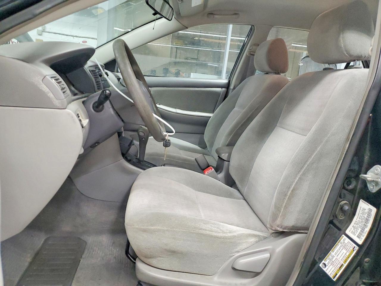2004 TOYOTA COROLLA CE photo 7