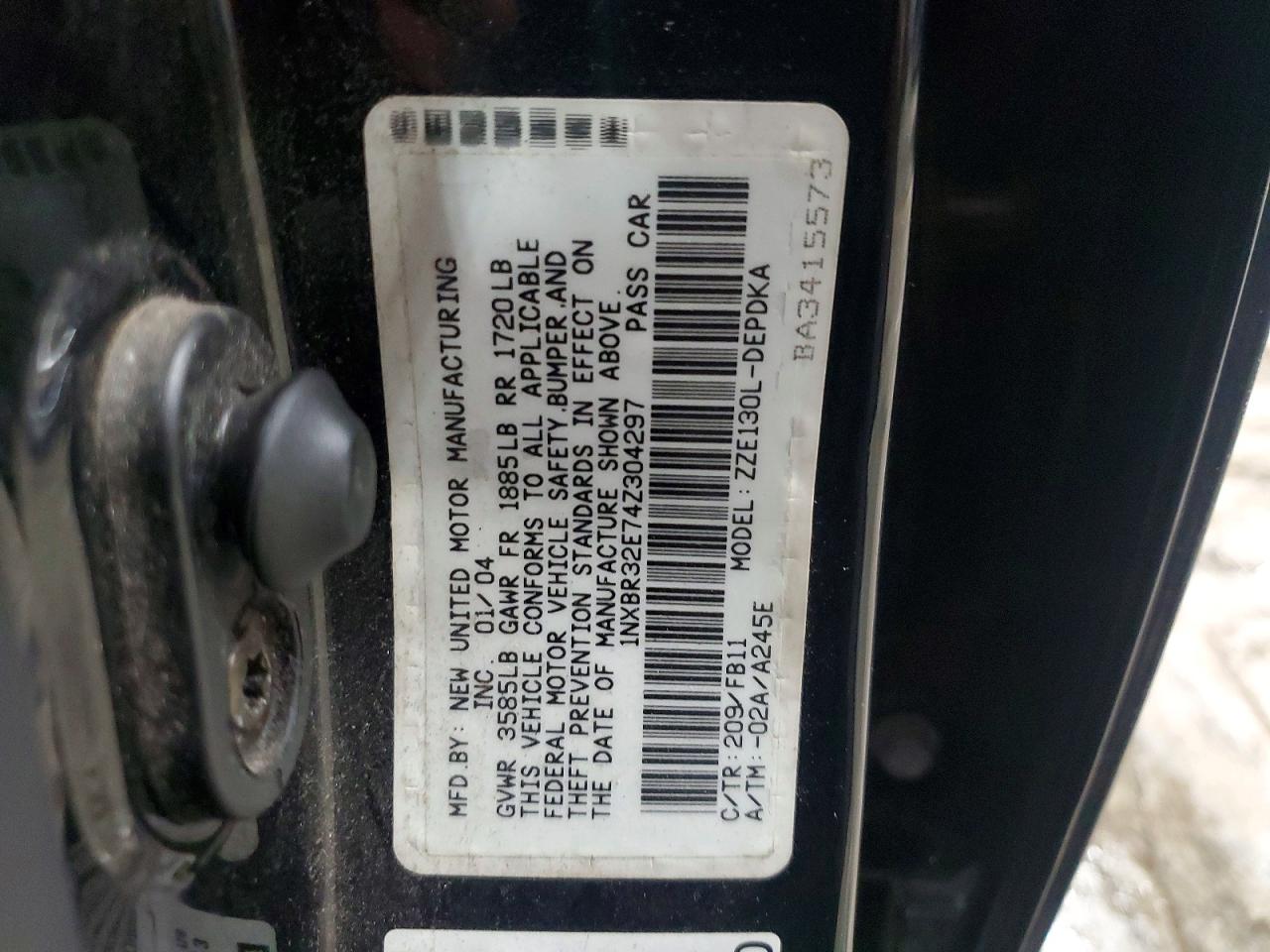 2004 TOYOTA COROLLA CE photo 12