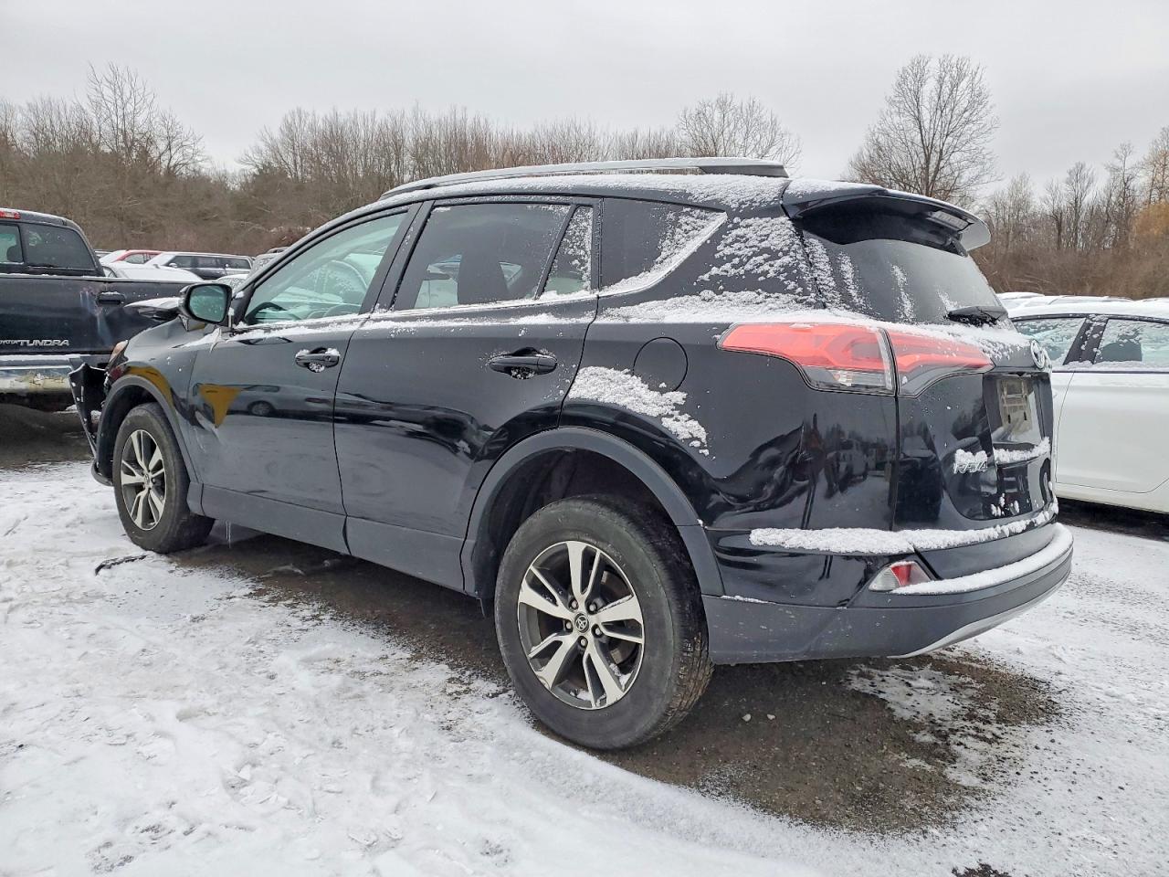 2018 TOYOTA RAV4 ADVENTURE photo 2