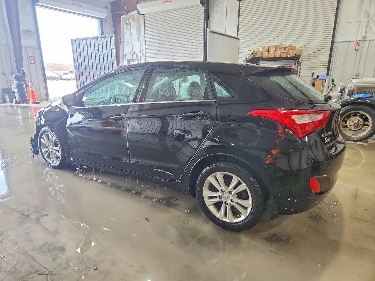2013 HYUNDAI ELANTRA GT photo 2