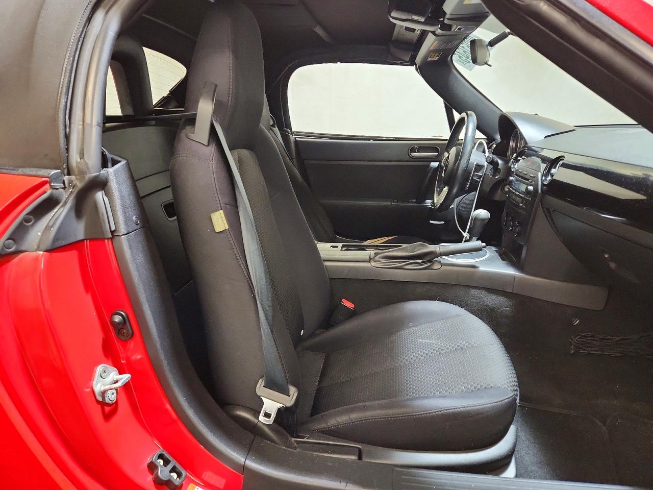 2006 MAZDA MX-5 MIATA photo 10