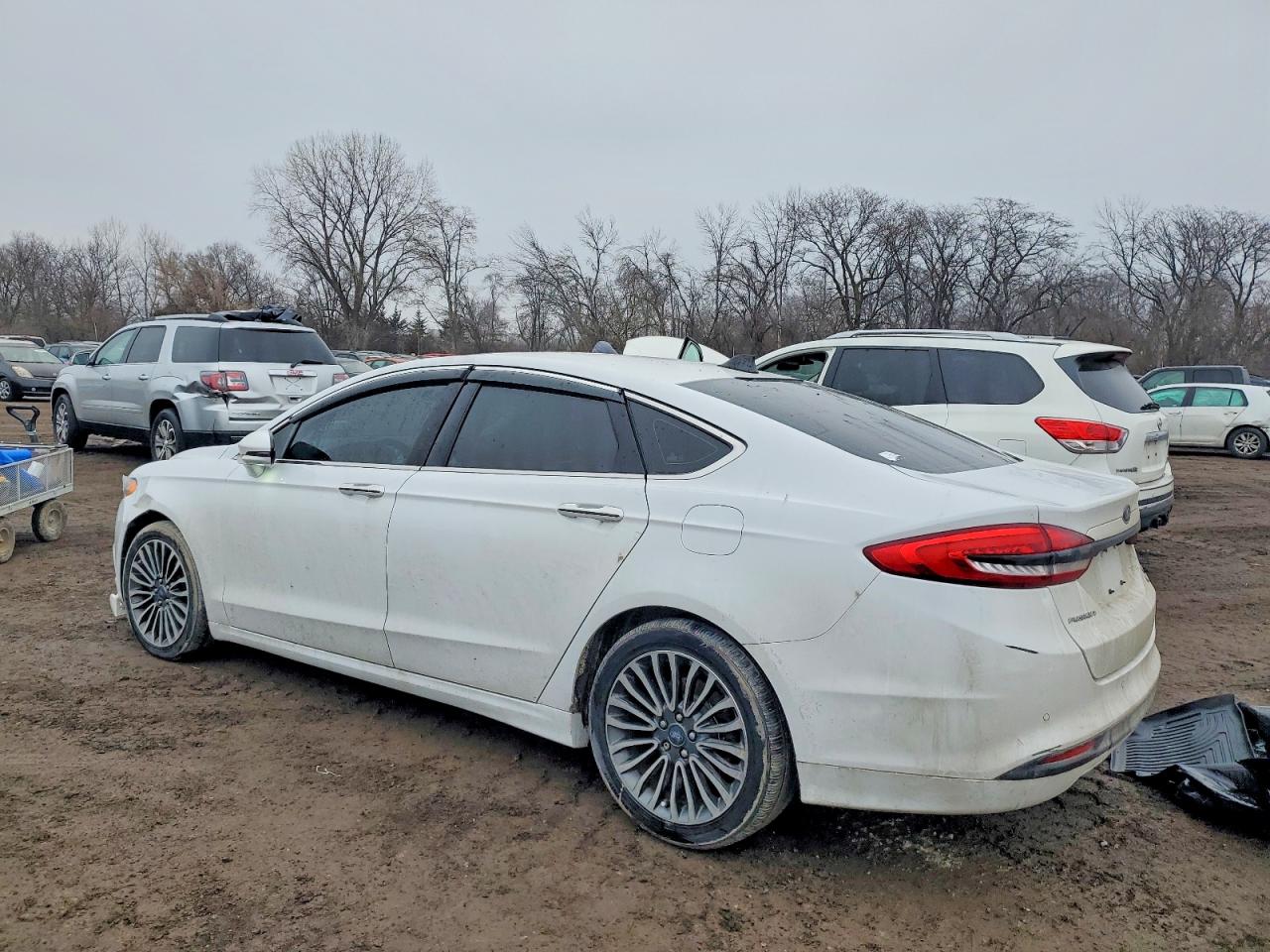 2017 FORD FUSION SE photo 2