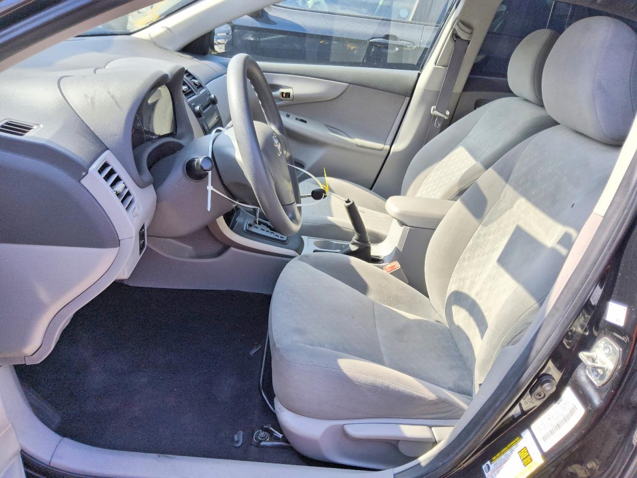 2009 TOYOTA COROLLA BASE photo 7