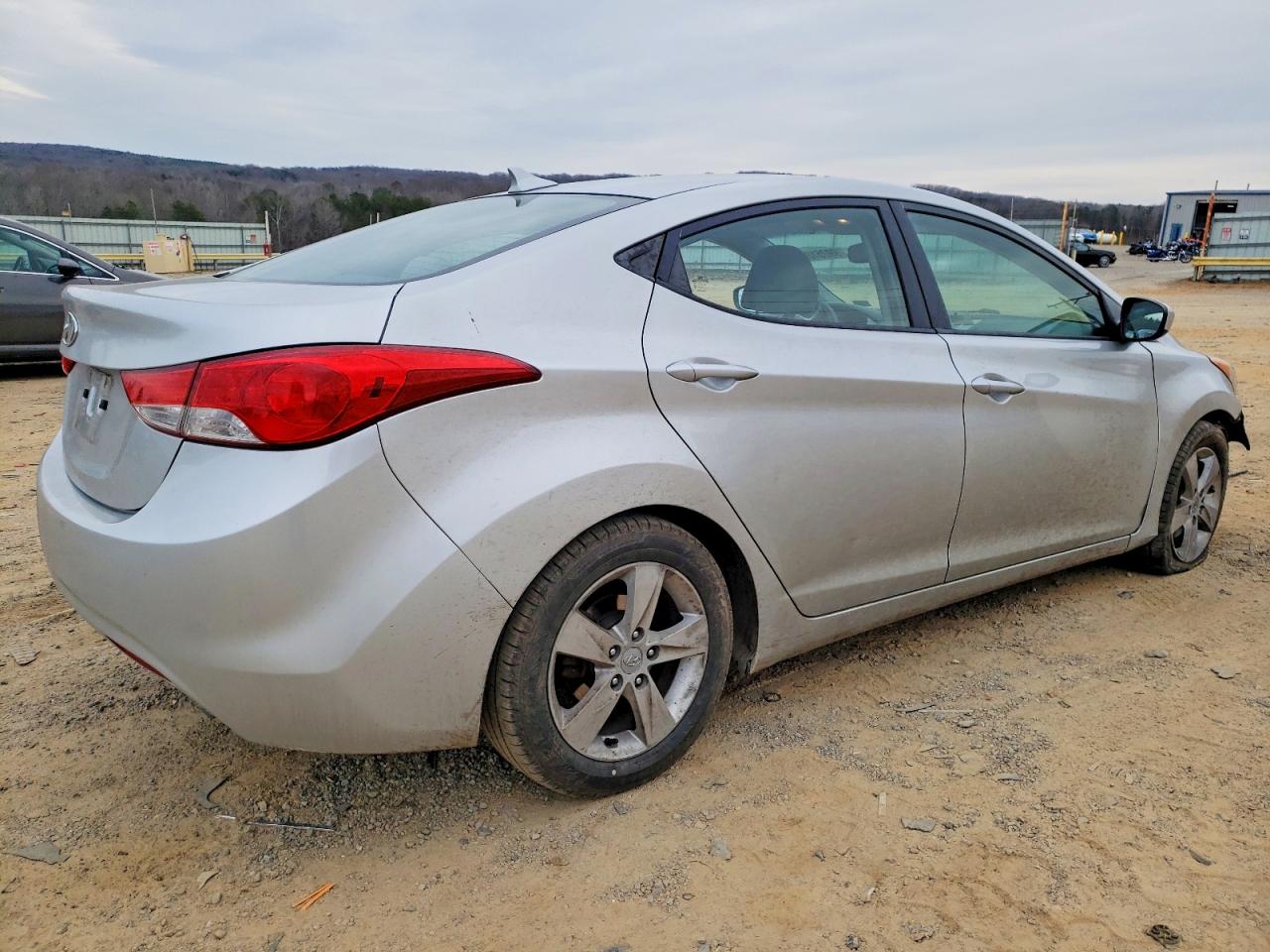 2012 HYUNDAI ELANTRA GLS photo 3