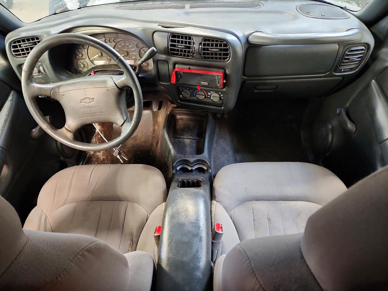 1998 CHEVROLET S TRUCK S10 photo 8