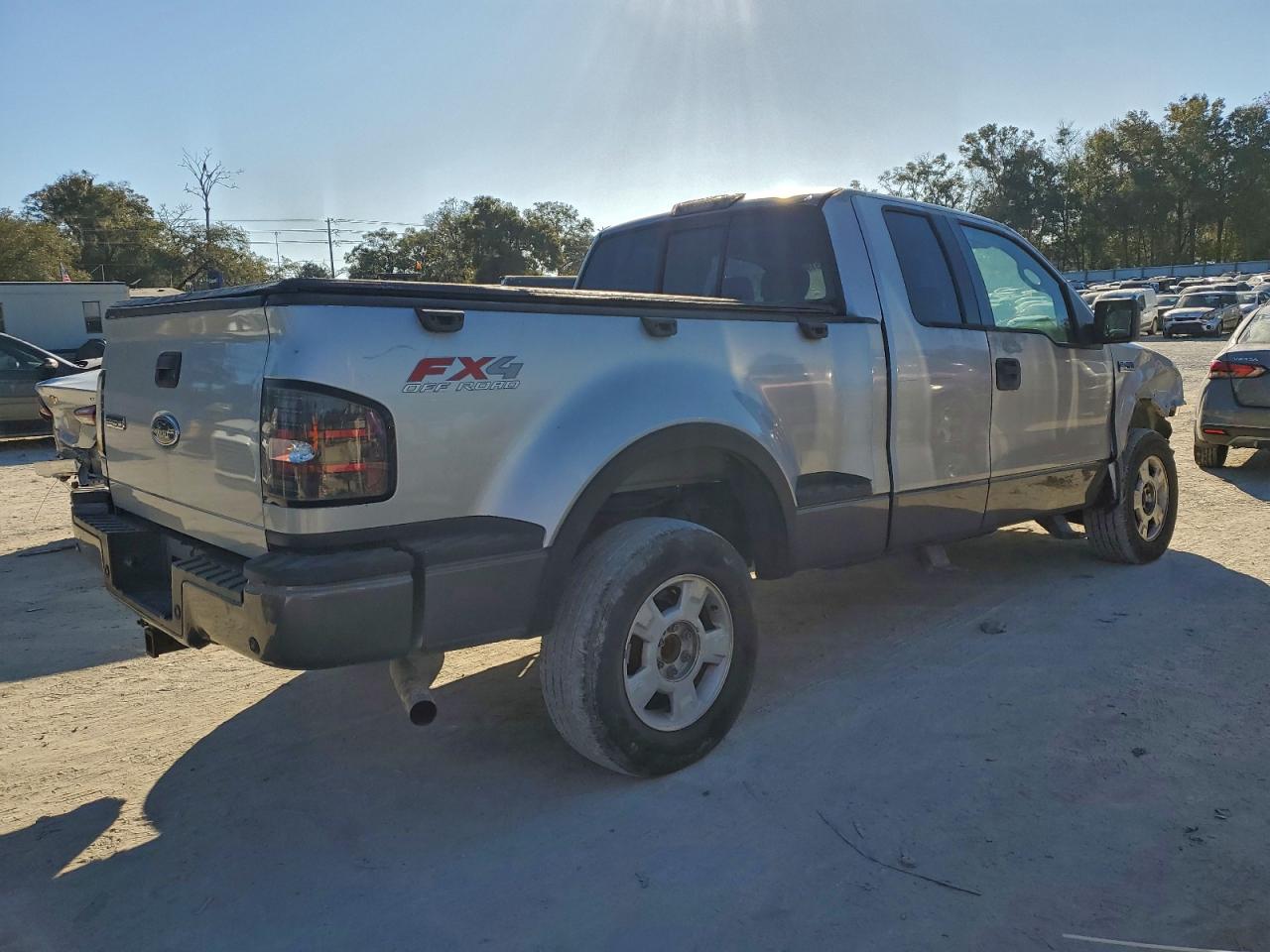 2004 FORD F150 photo 3