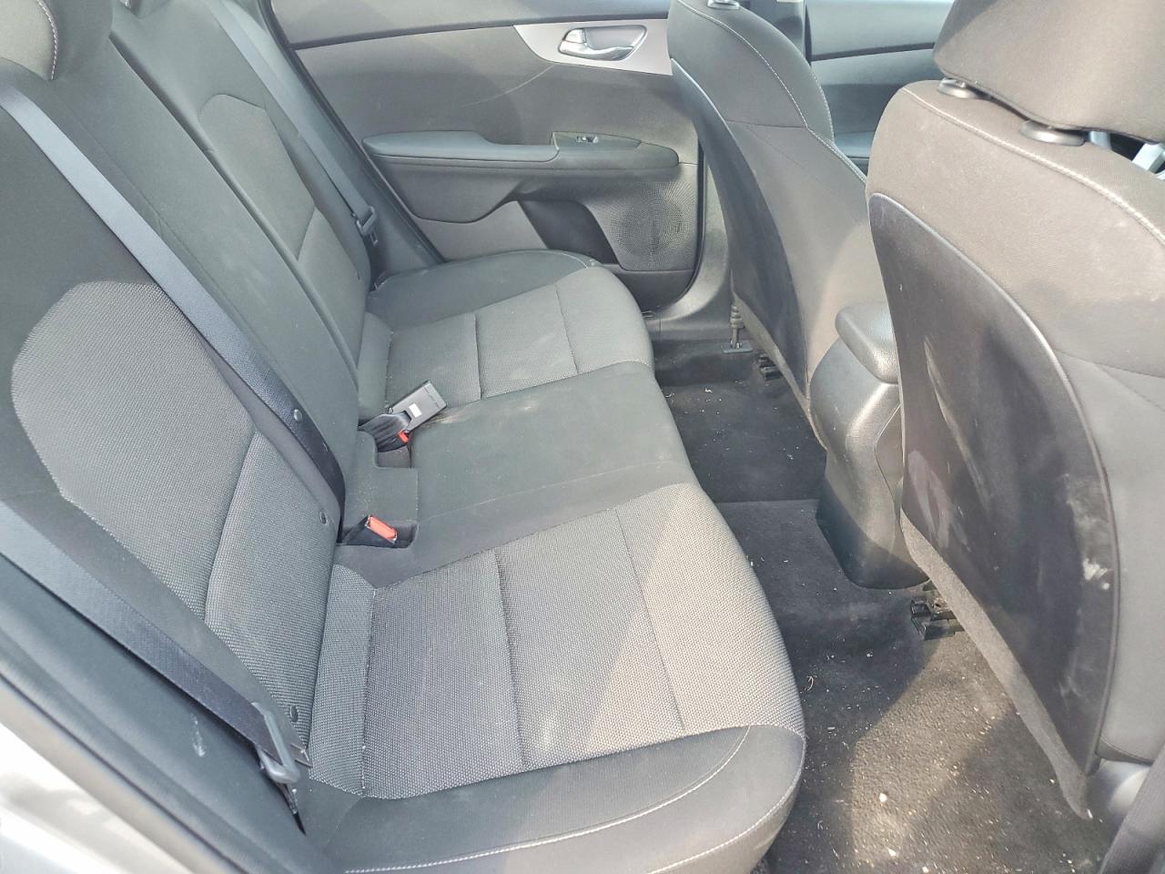 2023 KIA FORTE photo 10