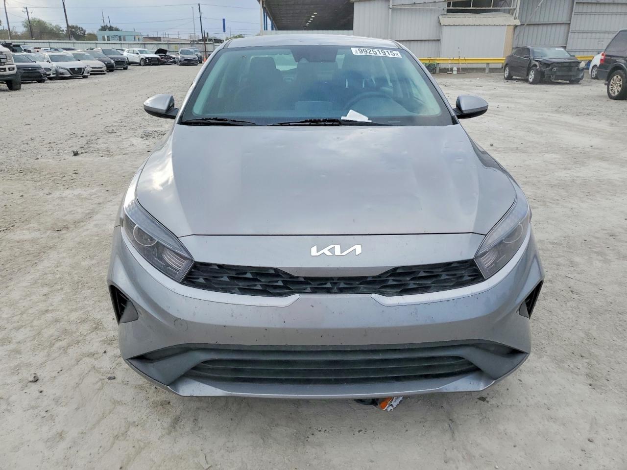 2023 KIA FORTE photo 5