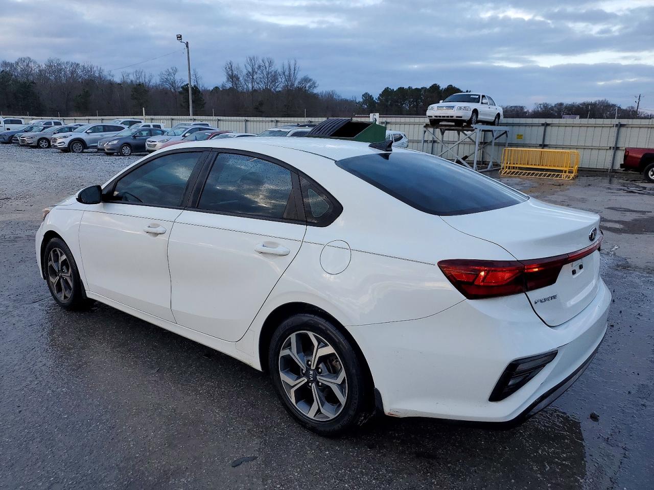 2020 KIA FORTE FE photo 2