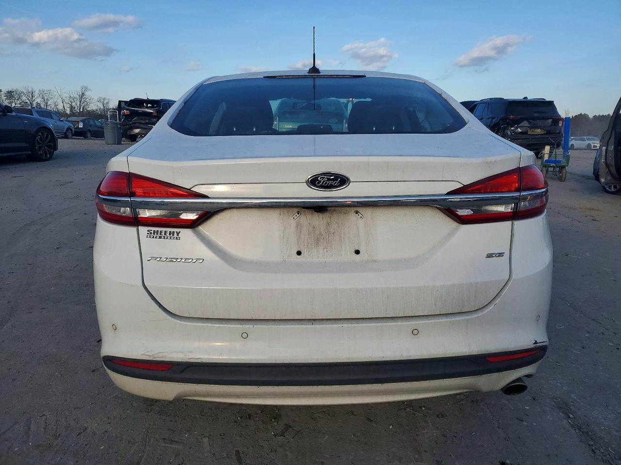 2017 FORD FUSION SE photo 6