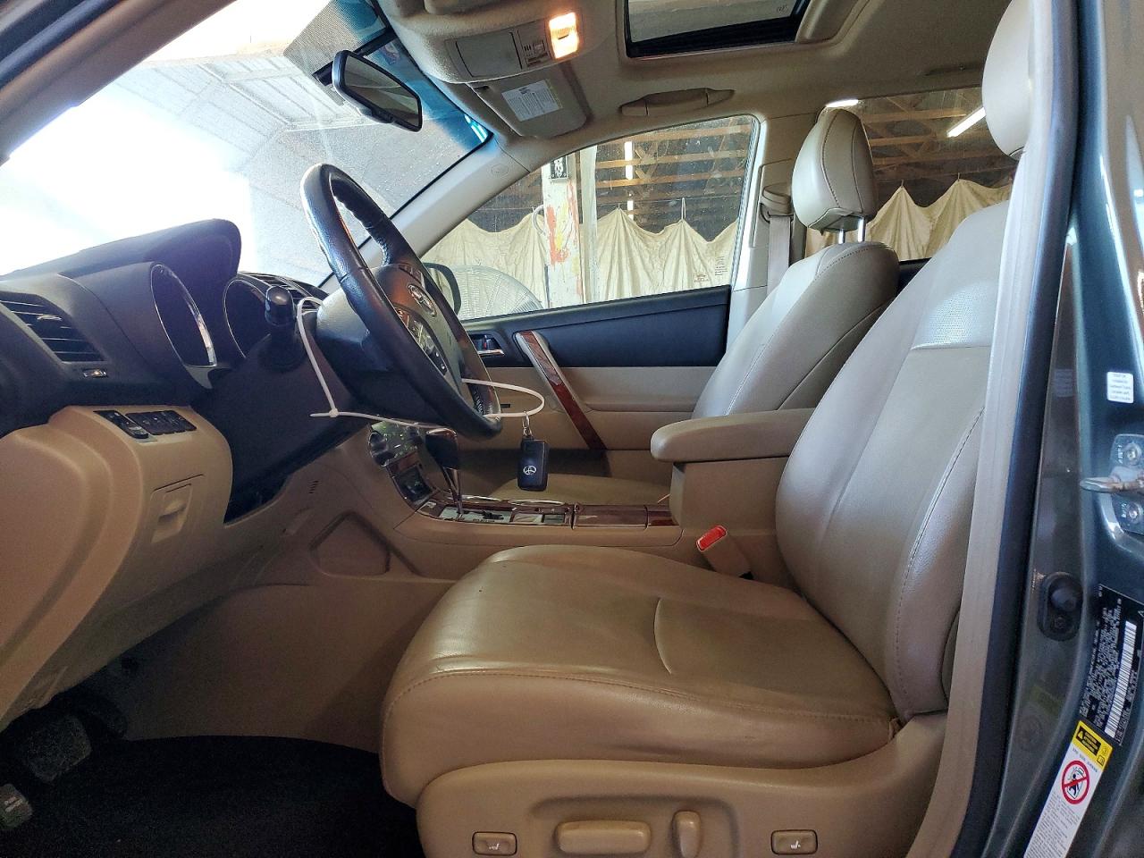 2013 TOYOTA HIGHLANDER LIMITED photo 7