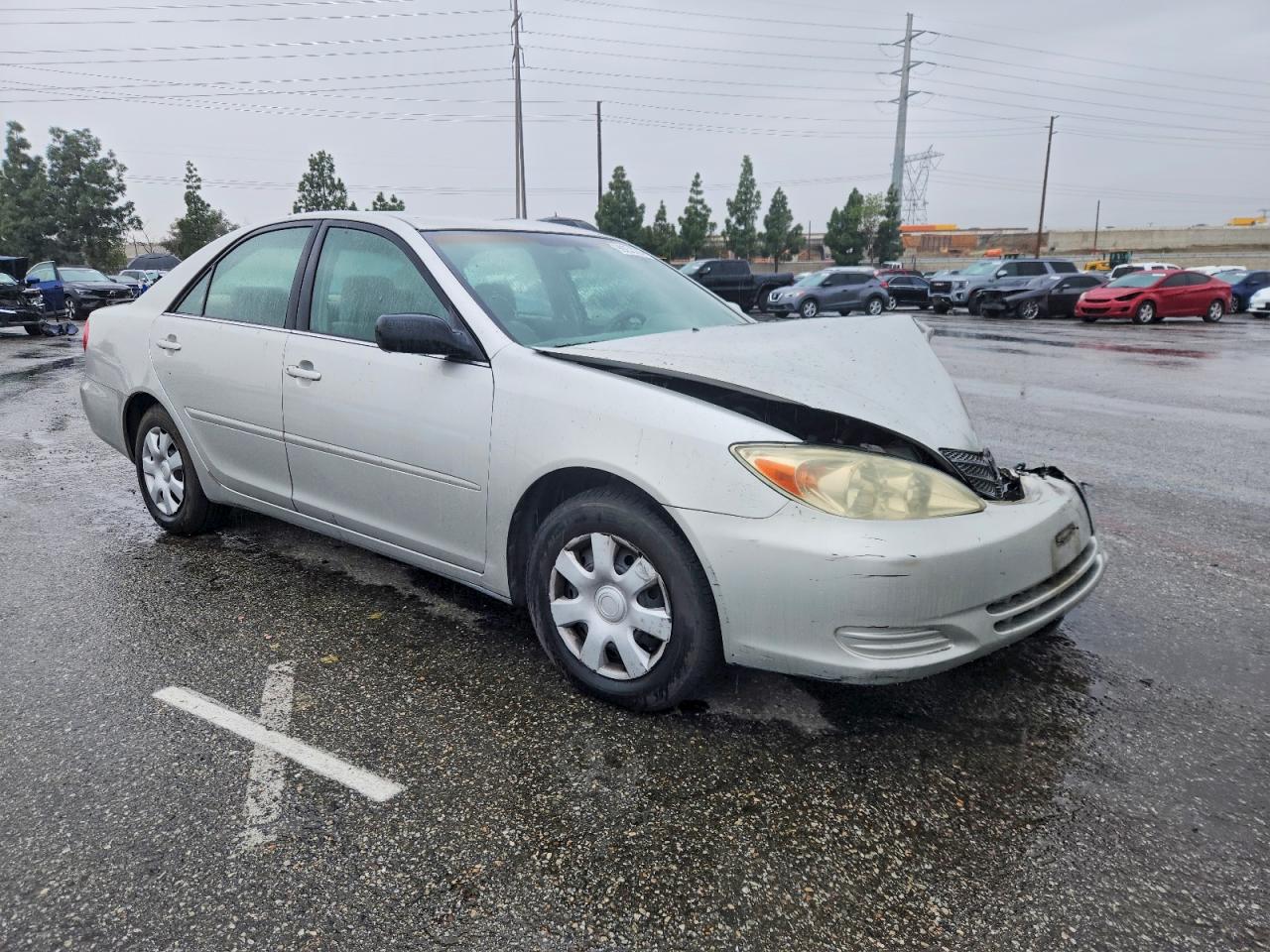 2003 TOYOTA CAMRY LE photo 4