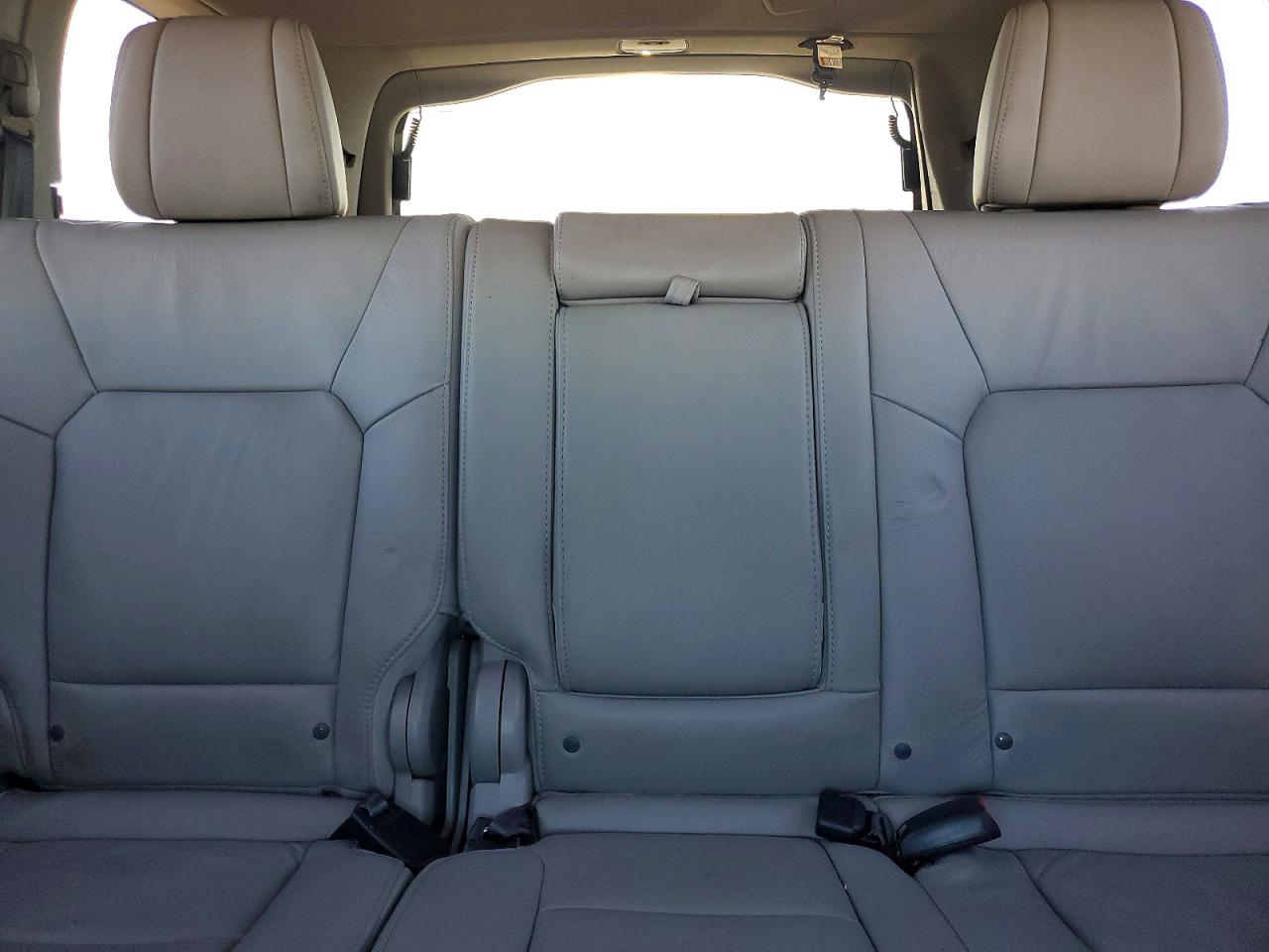 2015 HONDA PILOT EXLN photo 10
