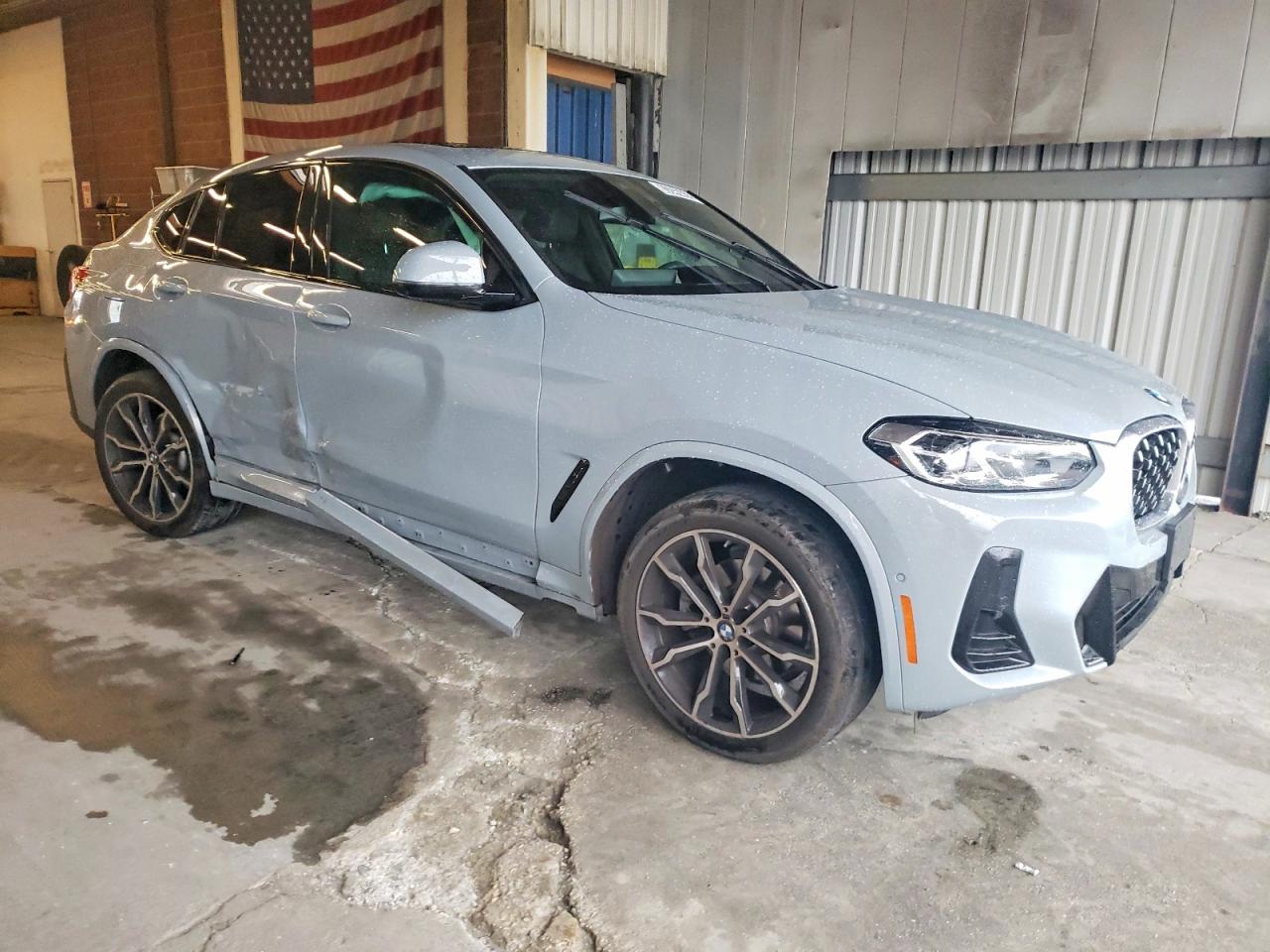 2022 BMW X4 XDRIVE30I photo 4