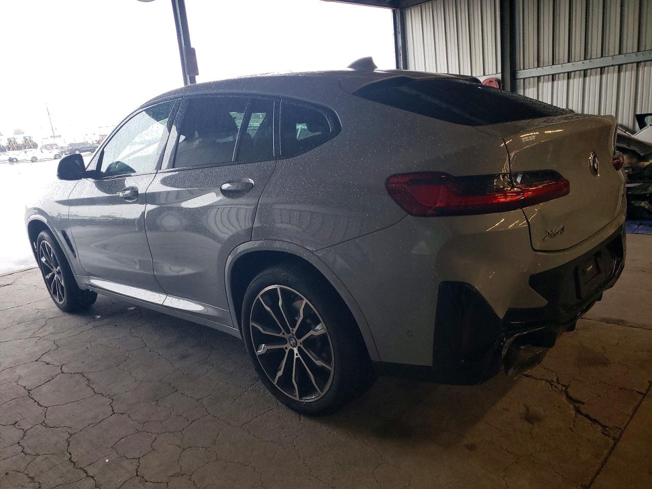 2022 BMW X4 XDRIVE30I photo 2
