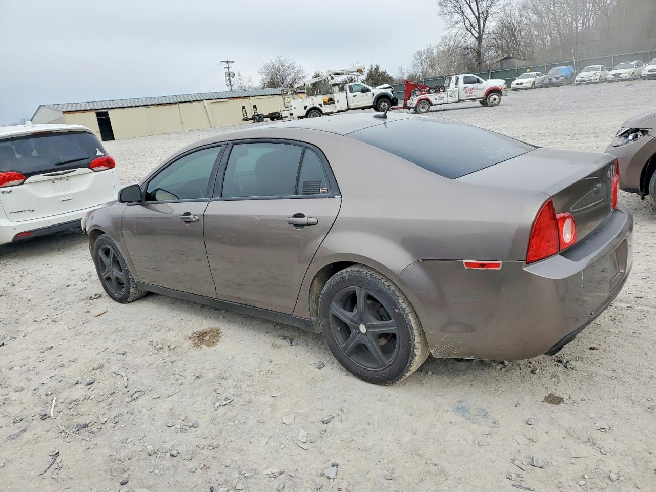 2011 CHEVROLET MALIBU LS photo 2