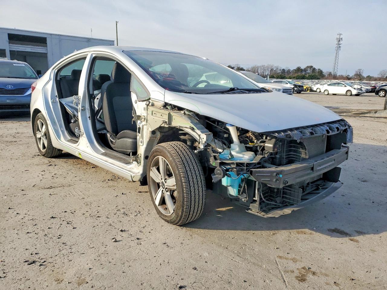 2018 KIA FORTE LX photo 4